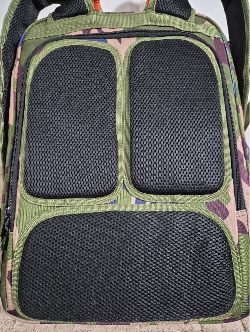 Roverlund Ready-for-Adventure Pet Backpack Black Yellow Up to 25 lb Airline - Picture 5 of 9